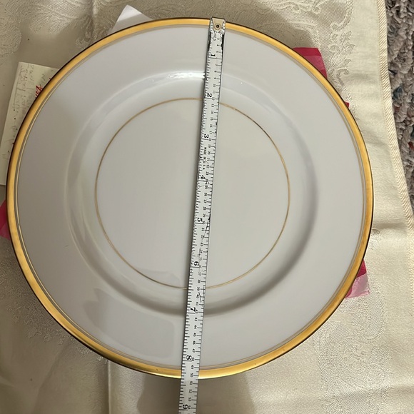 Kirk 5 pcs. salad plates .8.2” diameter.Has sign of wear. No chip or crack.. - Picture 5 of 5